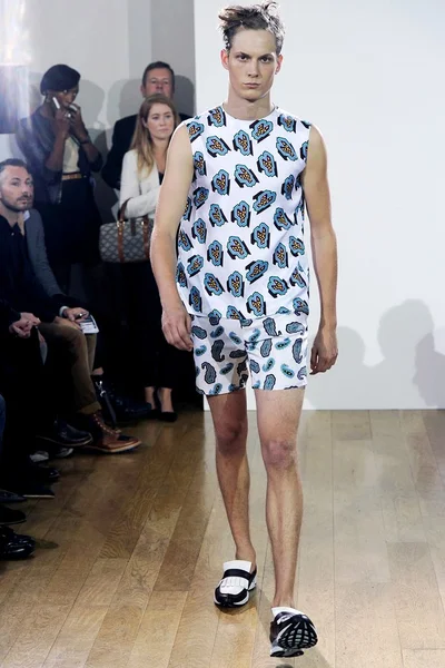 Look 7